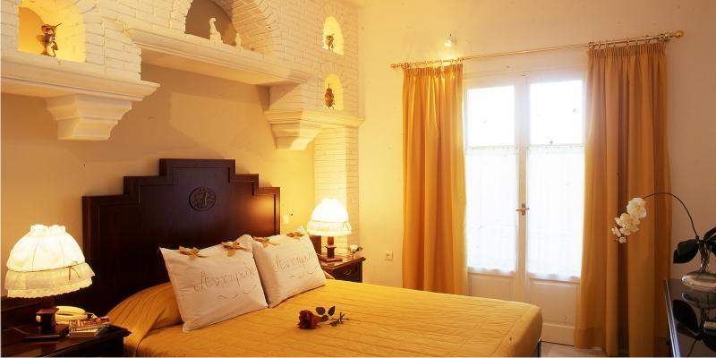 Antirides Hotel Nausa Zewnętrze zdjęcie