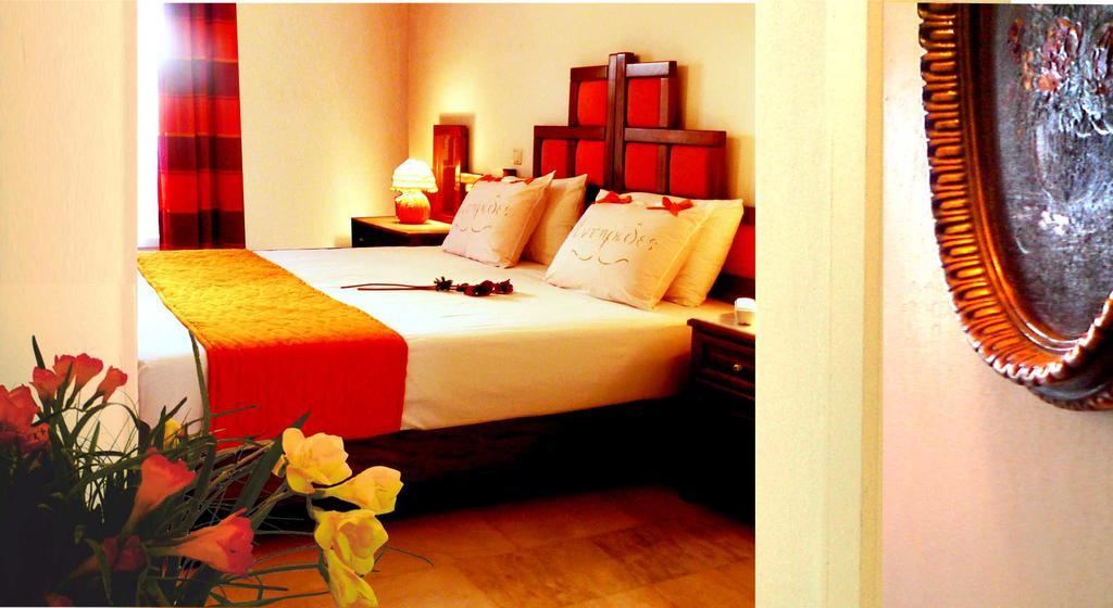 Antirides Hotel Nausa Zewnętrze zdjęcie
