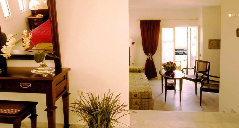 Antirides Hotel Nausa Zewnętrze zdjęcie