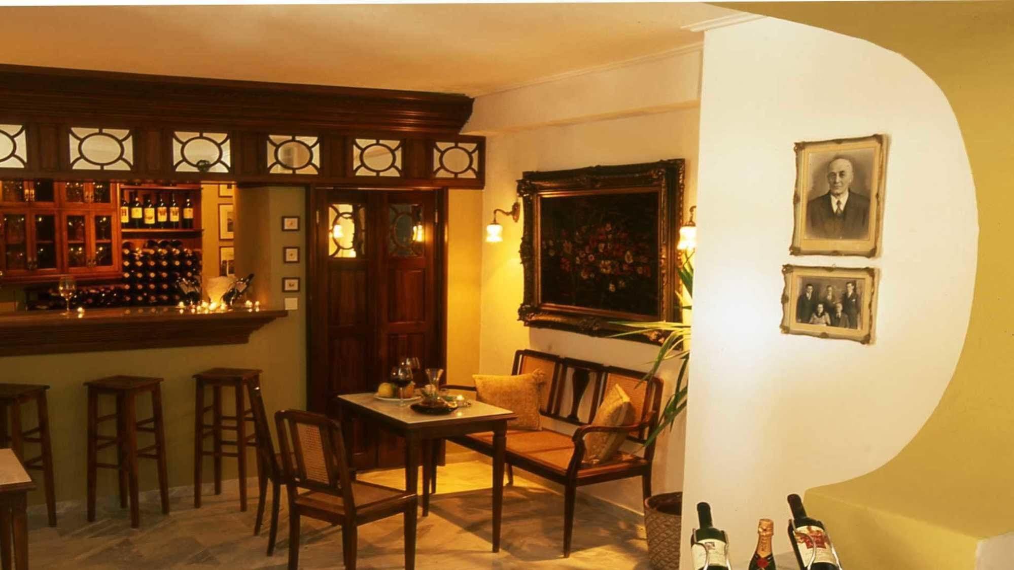Antirides Hotel Nausa Zewnętrze zdjęcie